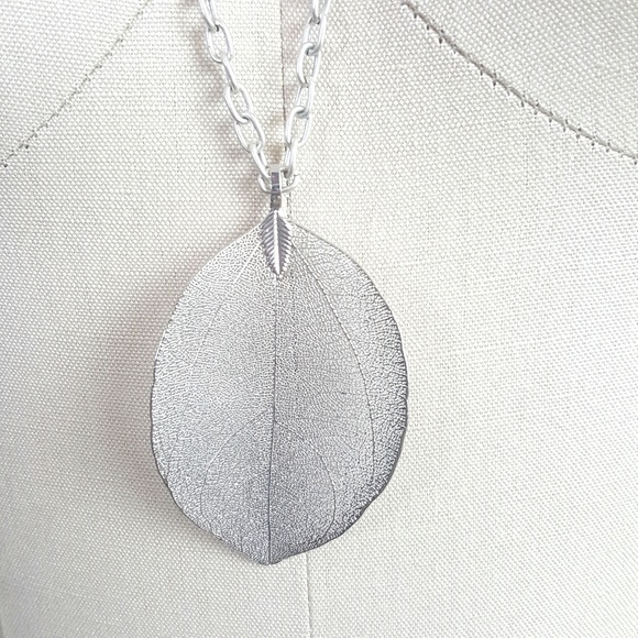 Lovely Long Silver Dipped Leaf Charm Necklace - Picture 3 of 8